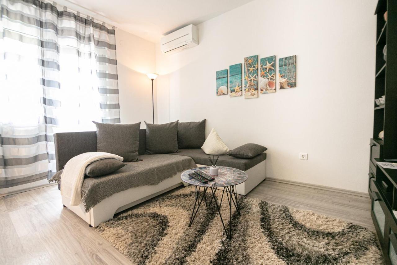 Apartment Noemi Pula Eksteriør billede